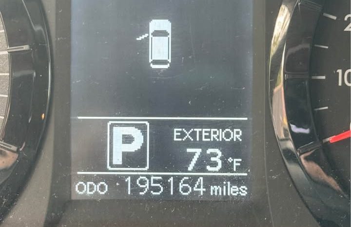 2015 Toyota sienna LE Minivan 4D full
