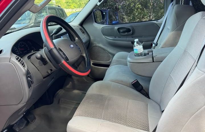 2003 Ford f-150 XL Pickup 4D 5 1/2 ft full