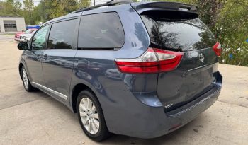 2015 Toyota sienna LE Minivan 4D full
