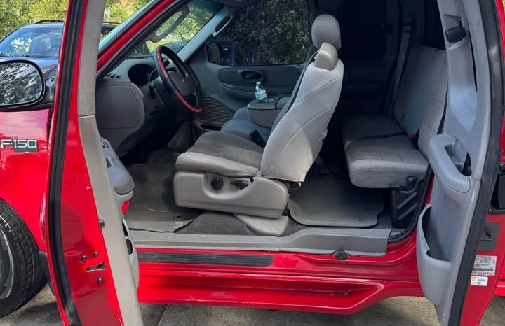 2003 Ford f-150 XL Pickup 4D 5 1/2 ft full