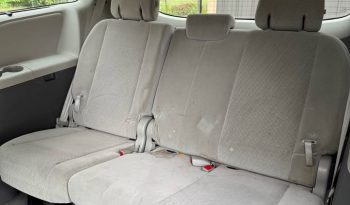 2015 Toyota sienna LE Minivan 4D full