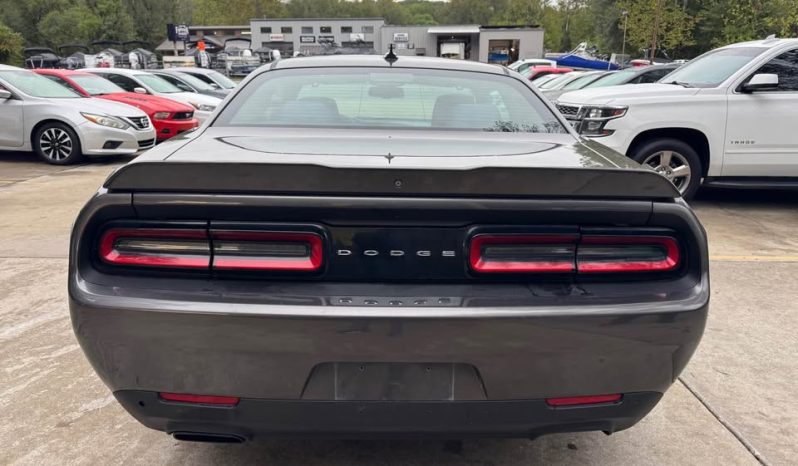2018 Dodge challenger SXT Coupe 2D full
