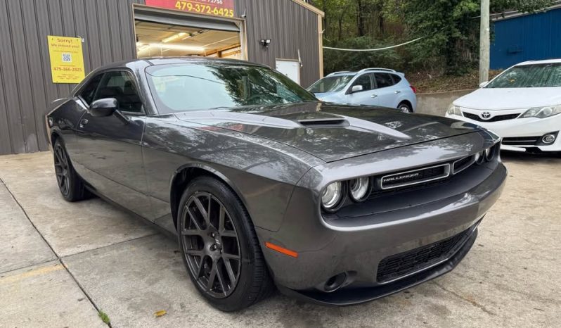 2018 Dodge challenger SXT Coupe 2D full