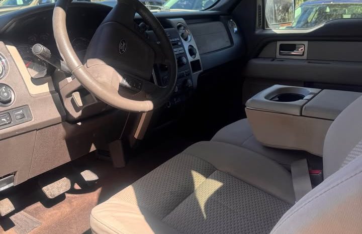 2010 Ford f150 supercrew cab XLT Pickup 4D 6 1/2 ft full