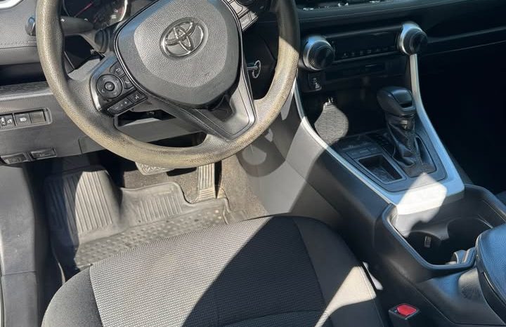 2019 Toyota rav4 LE Sport Utility 4D full