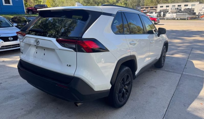 2019 Toyota rav4 LE Sport Utility 4D full