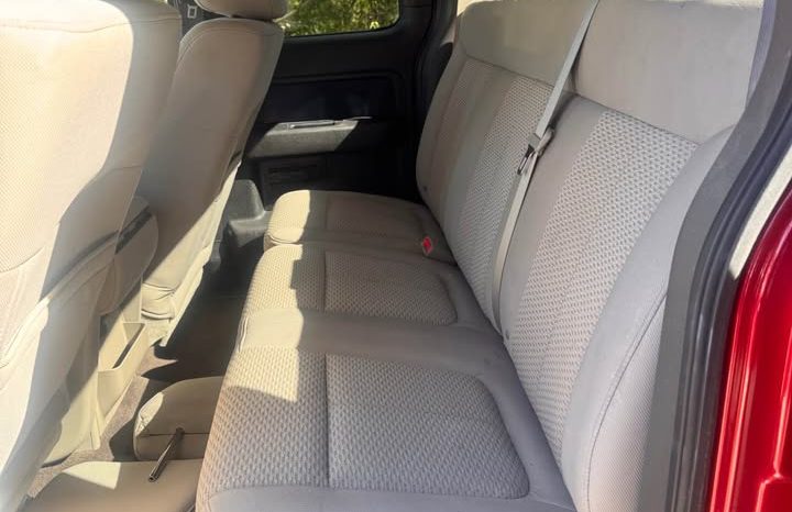 2010 Ford f150 supercrew cab XLT Pickup 4D 6 1/2 ft full