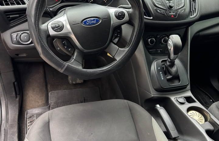 2014 Ford escape S Sport Utility 4D full