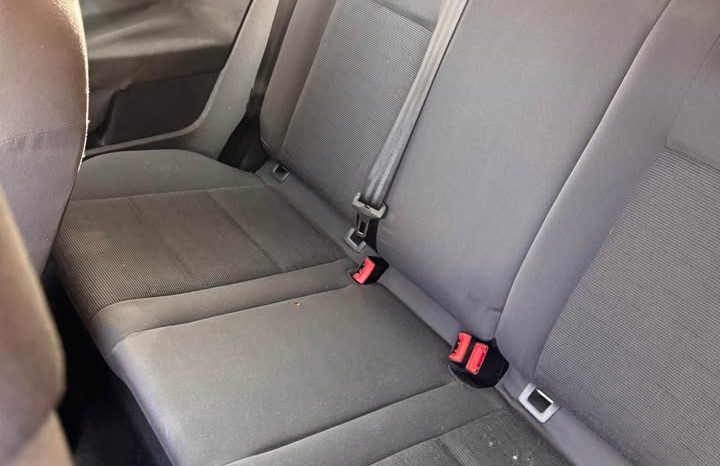 2007 Volkswagen rabbit S Hatchback 2D full