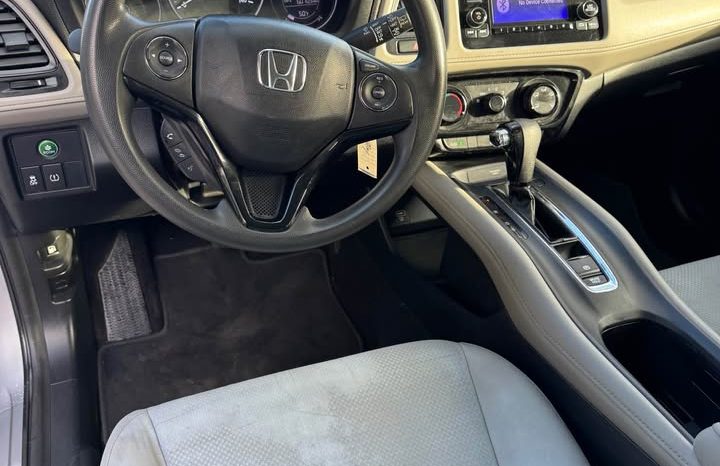 2019 Honda hr-v LX Sport Utility 4D full