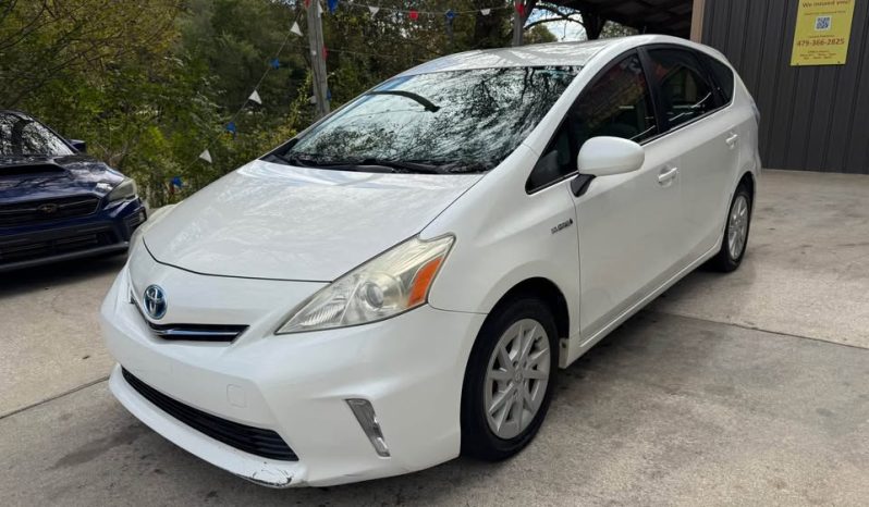 2012 Toyota prius V Hatchback 4D full