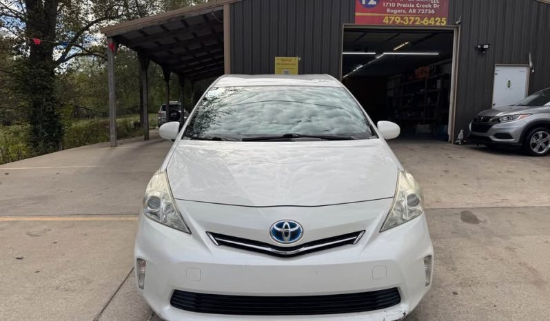2012 Toyota prius V Hatchback 4D full