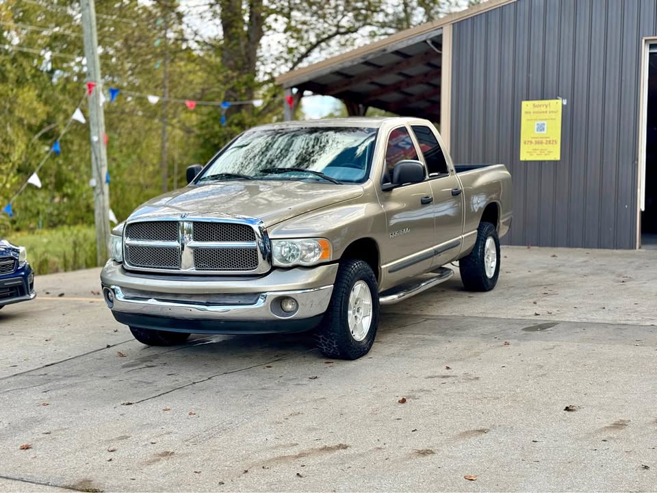 2002 Dodge Ram 1500 Pickup SLT
